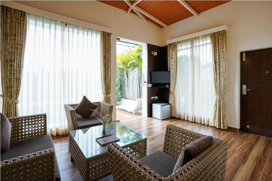 Sixth Element Otel Kushālnagar Dış mekan fotoğraf